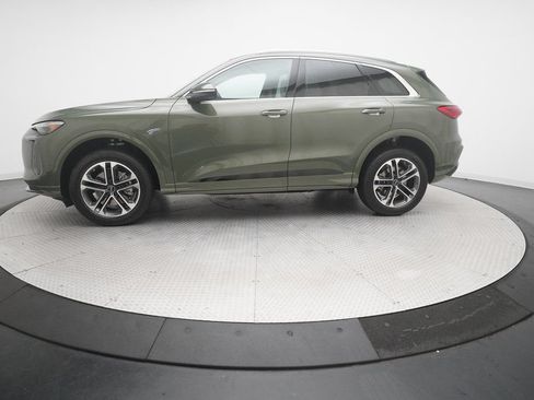 Used 2025 Audi Q5 Premium Plus w/ Premium Plus AWD/4WD image 25