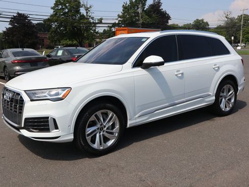 Used 2023 Audi Q7 2.0T Premium w/ Convenience Package AWD/4WD image 1