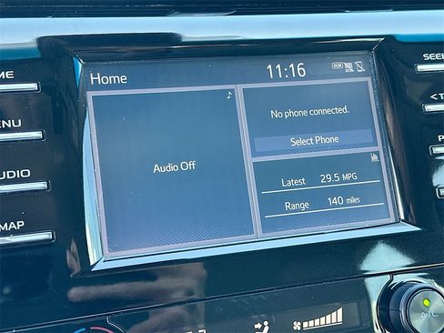 Used 2019 Toyota Camry SE image 14