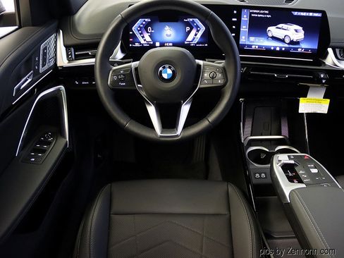 New 2025 BMW X1 xDrive28i w/ Premium Package image 15