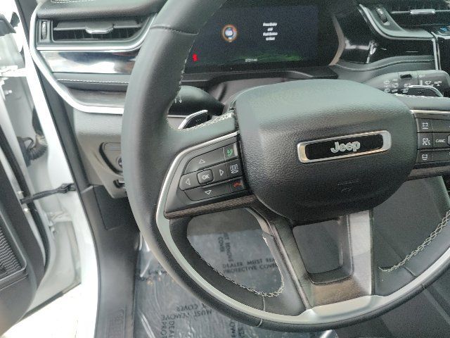 Used 2023 Jeep Grand Cherokee 4WD 4xe image 40