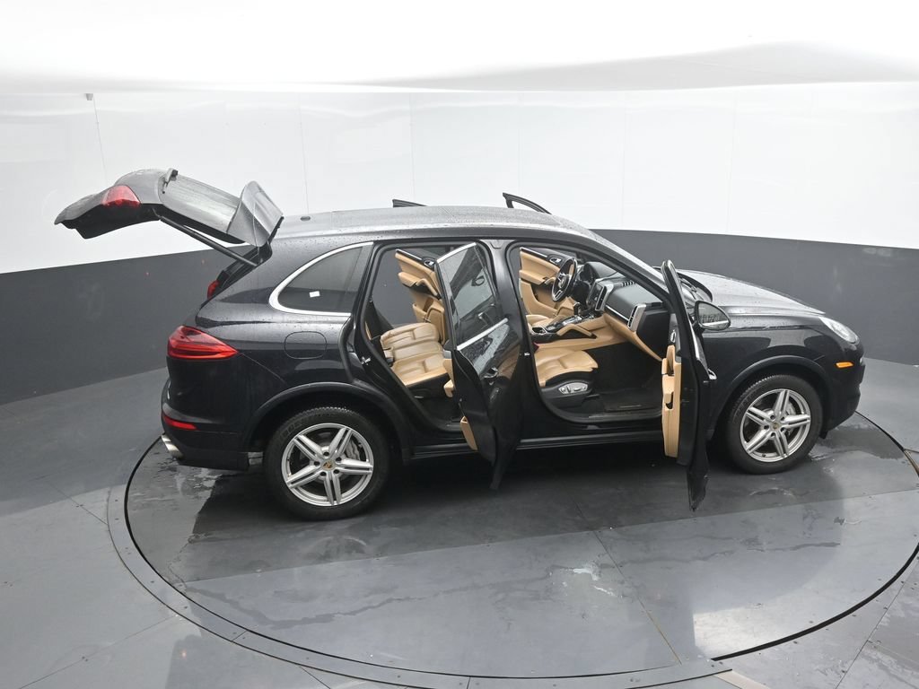 Used 2017 Porsche Cayenne S AWD/4WD image 48