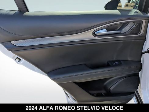 Used 2024 Alfa Romeo Stelvio Veloce AWD/4WD image 34