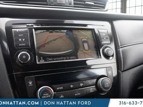 Used 2019 Nissan Rogue SV w/ Premium Package FWD image 8