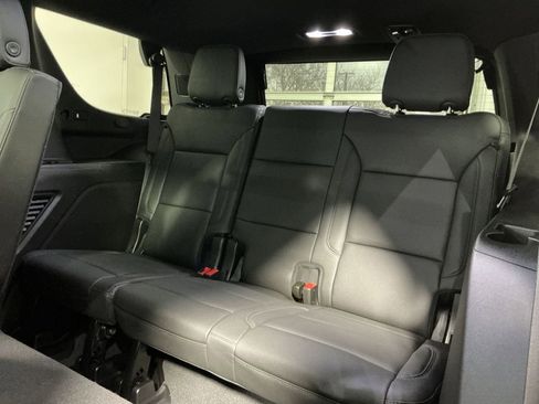 Used 2024 Chevrolet Tahoe LT w/ Luxury Package image 32