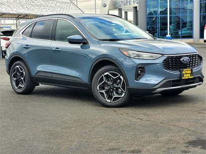 New 2025 Ford Escape Platinum