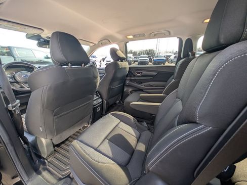 Used 2024 Subaru Ascent Premium w/ Convenience Package image 15