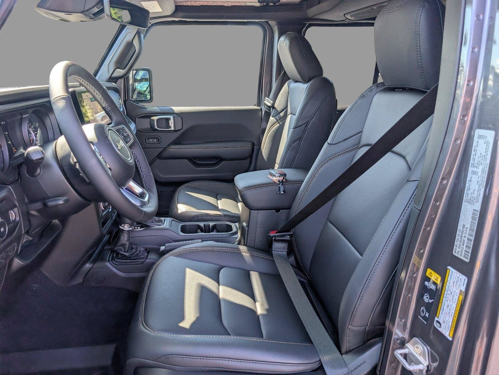 New 2027 Jeep Wrangler Unlimited Sahara AWD/4WD image 17