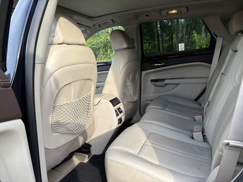Used 2015 Cadillac SRX Luxury w/ Driver Awareness Package AWD/4WD image 20