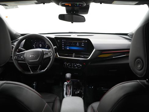 Used 2024 Chevrolet Trax RS w/ Driver Confidence Package image 13