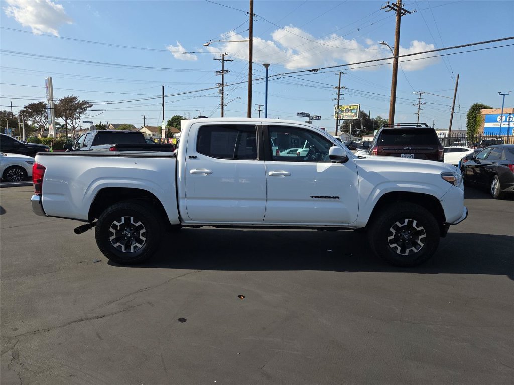 Used 2019 Toyota Tacoma SR5 RWD image 26