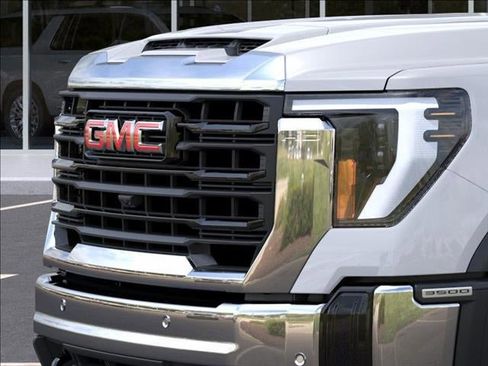 New 2025 GMC Sierra 3500 Pro w/ 1SA Pro Safety Plus Package image 13