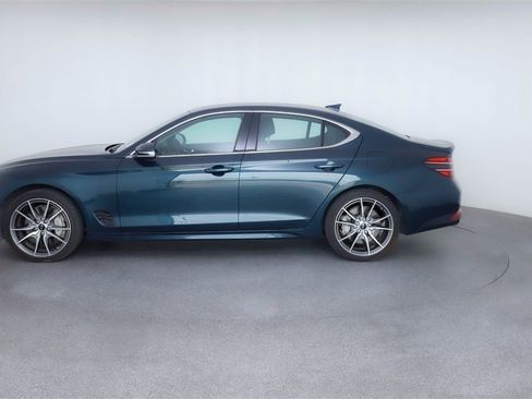 Used 2025 Genesis G70 2.5T image 38