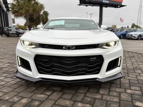 Used 2017 Chevrolet Camaro ZL1 image 4