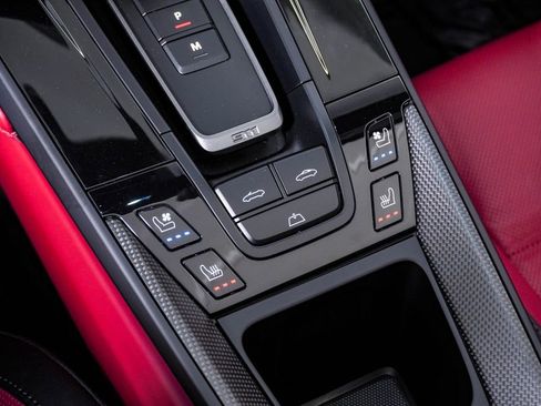 Certified 2026 Porsche 911 Carrera GTS RWD image 25