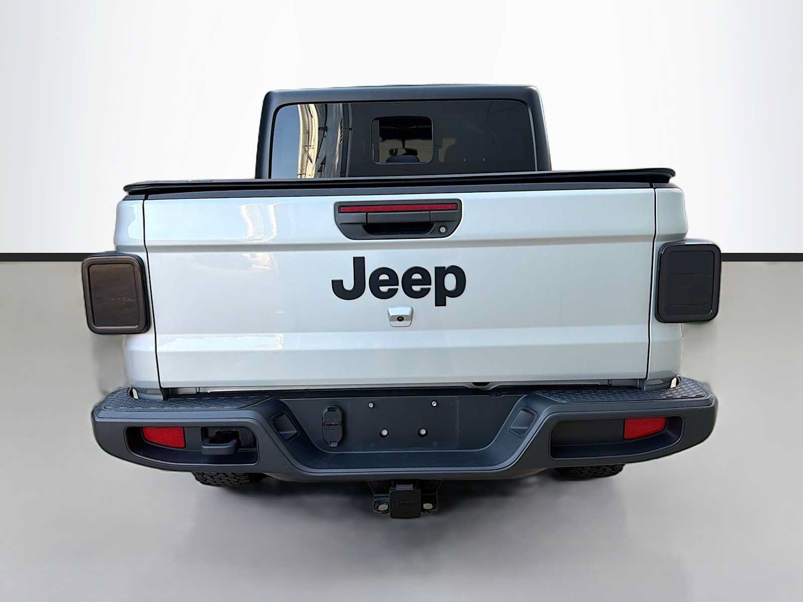 Used 2022 Jeep Gladiator Sport AWD/4WD image 4