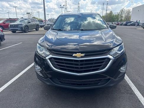 Used 2018 Chevrolet Equinox LT AWD/4WD image 2