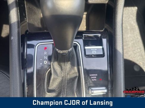 Used 2023 Jeep Compass High Altitude AWD/4WD image 28