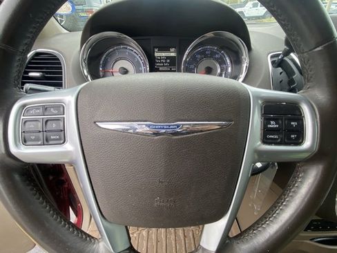 Used 2013 Chrysler Town & Country Touring-L w/ Entertainment Group #2 image 15