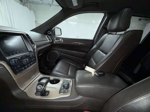 Used 2014 Jeep Grand Cherokee Summit AWD/4WD image 23