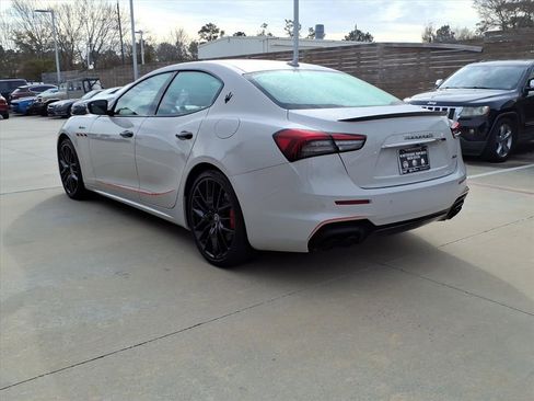 Used 2023 Maserati Ghibli Modena image 9