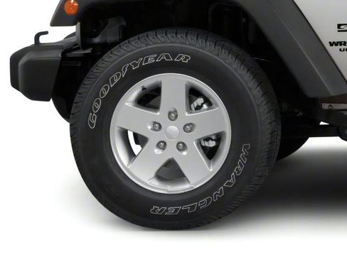 Used 2010 Jeep Wrangler Unlimited Sahara w/ Trailer Tow Group AWD/4WD image 12