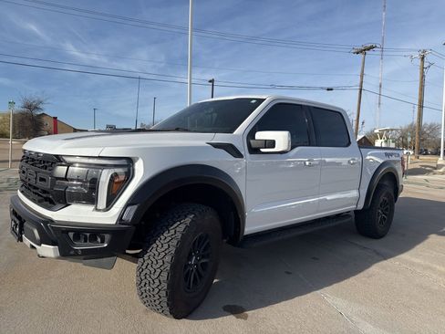 Used 2025 Ford F150 Raptor image 7