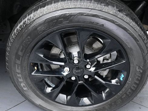 Used 2022 Jeep Wrangler Unlimited Sahara w/ Cold Weather Group image 41