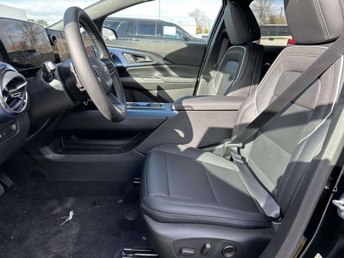 New 2026 Chevrolet Equinox EV LT image 21