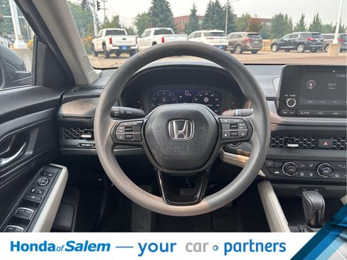 Used 2023 Honda Accord EX image 15