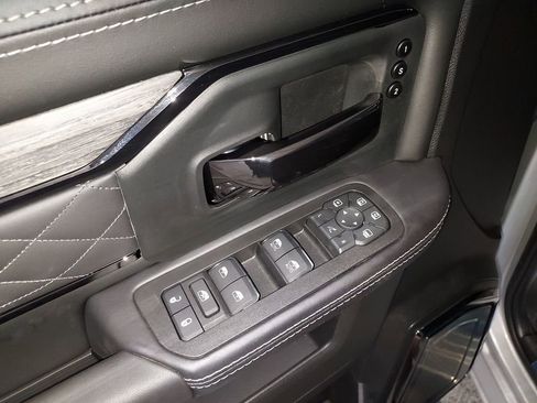 New 2026 RAM 2500 Limited image 19