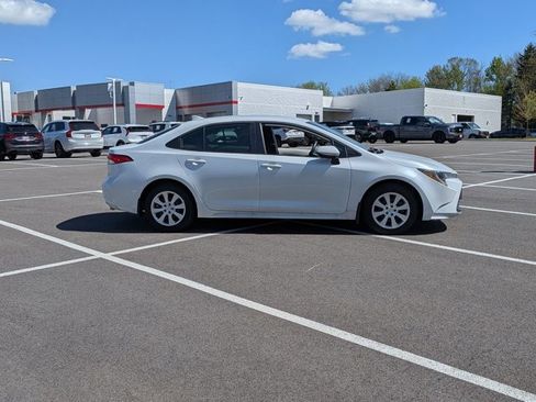 Certified 2026 Toyota Corolla LE FWD image 4