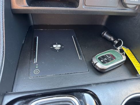 Used 2024 Honda Pilot Touring image 38