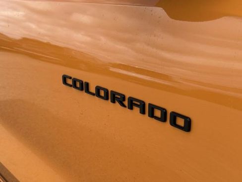 New 2026 Chevrolet Colorado Z71 w/ Midnight Edition AWD/4WD image 13