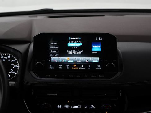 Used 2023 Nissan Rogue SL w/ SL Premium Package AWD/4WD image 15