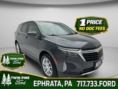 Used 2023 Chevrolet Equinox LT FWD image 1
