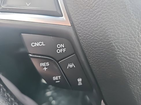 Certified 2020 Ford Edge SEL w/ Cold Weather Package image 16