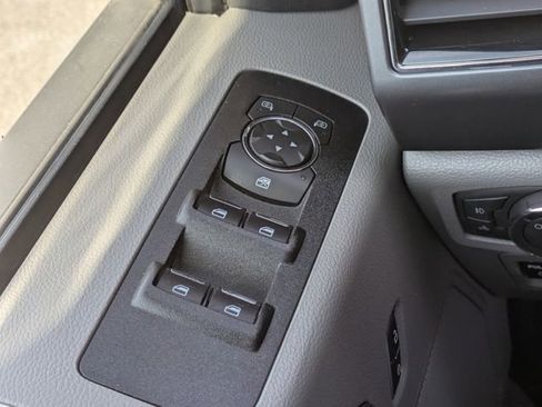 Used 2019 Ford F150 XLT w/ Equipment Group 301A Mid image 21