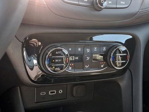 Used 2023 Buick Encore GX Select FWD image 15