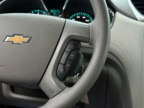 Used 2017 Chevrolet Traverse LS image 10
