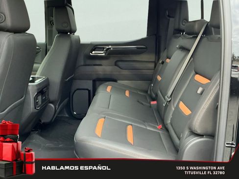 Certified 2022 GMC Sierra 1500 AT4 w/ AT4 Premium Package image 28