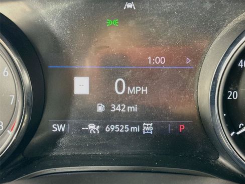 Used 2021 Buick Encore GX Essence w/ Advanced Technology Package AWD/4WD image 6