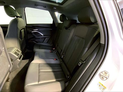 Used 2025 Audi Q5 Premium AWD/4WD image 21