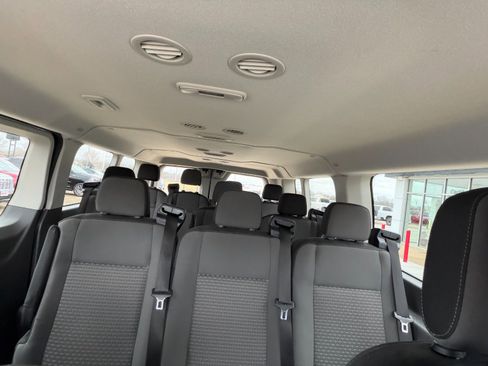 Used 2024 Ford Transit 350 XLT image 19
