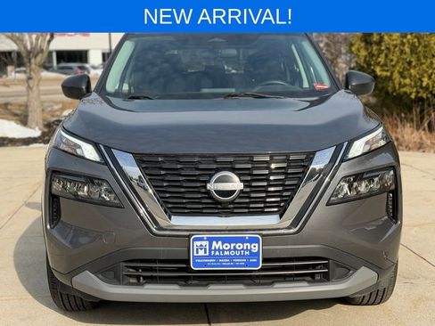 Used 2023 Nissan Rogue S image 3