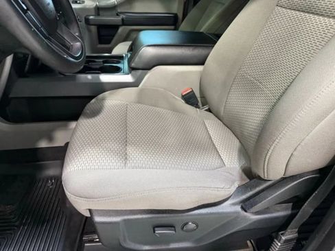 Used 2020 Ford F250 XLT w/ XLT Premium Package AWD/4WD image 23