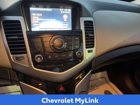 Used 2016 Chevrolet Cruze LT w/ Sun And Sound Package FWD image 18