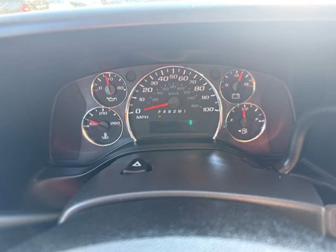 Used 2018 Chevrolet Express 2500 LS w/ Driver Convenience Package image 19