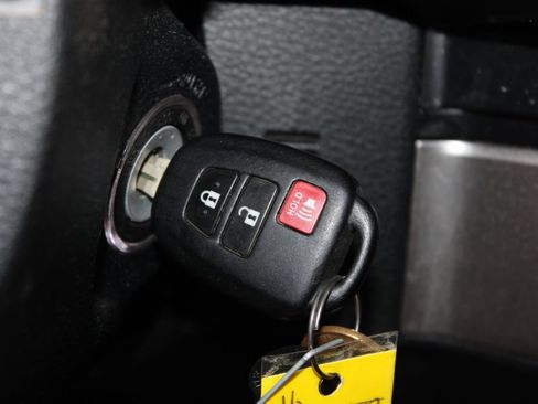 Used 2020 Toyota Tacoma SR w/ SR Convenience Package RWD image 41