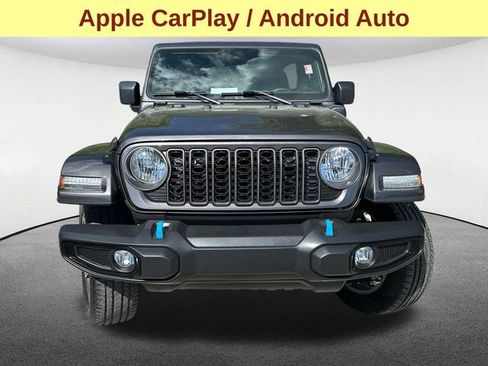 Used 2024 Jeep Wrangler Unlimited w/ Convenience Group AWD/4WD image 4